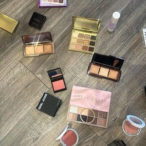 Urban Decay Eyeshadow & Highlight Palette - Pink, Gold, Bronze Shades